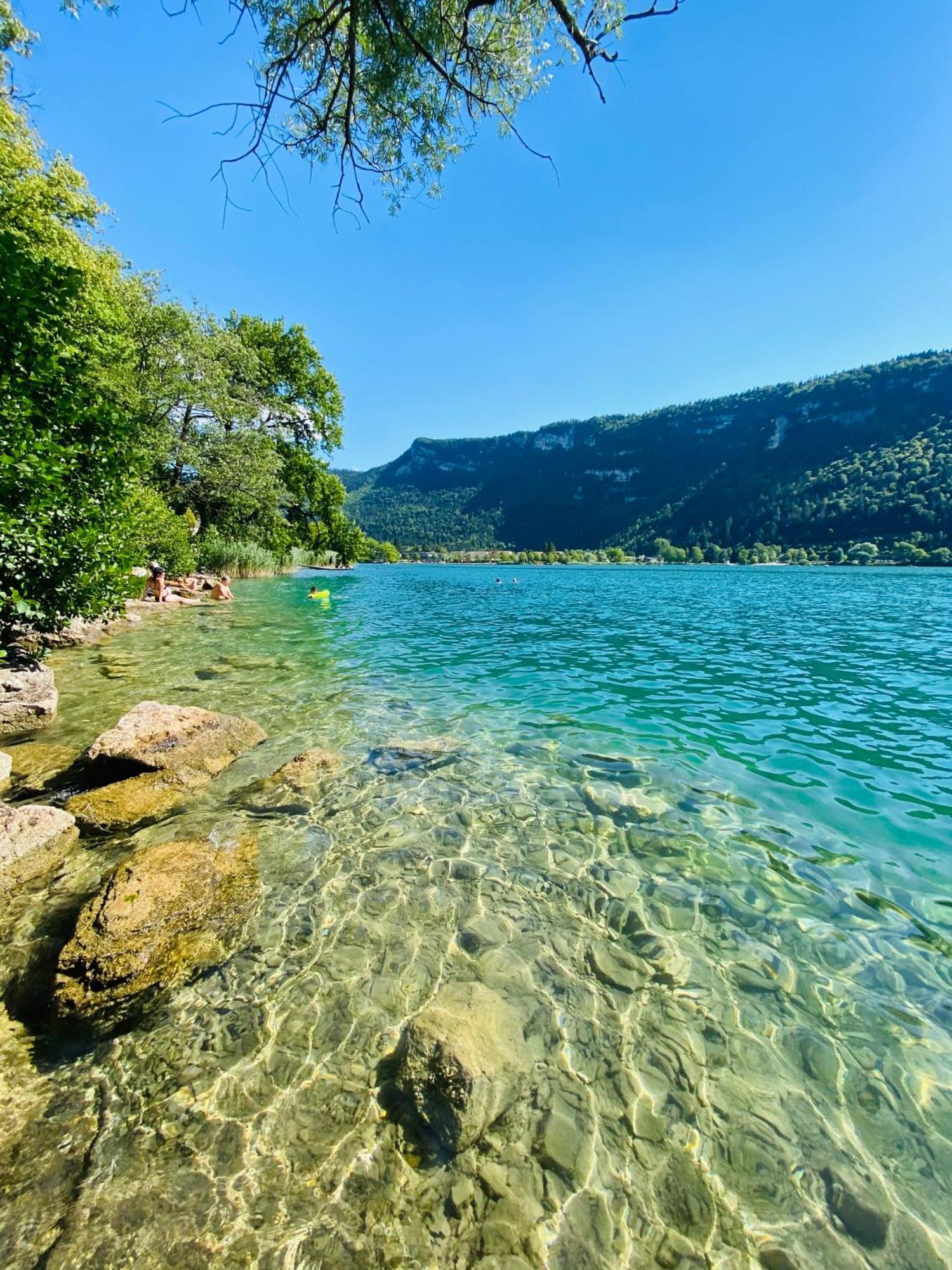 Lumineux, Centre-Ville D'Oyonnax, A 2 Pas Des Lacs Екстериор снимка